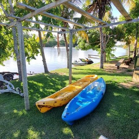 Vila Casa Amarela Beira Rio Guriri São Mateus Exteriér fotografie